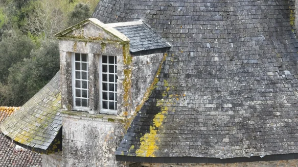 inspection-toiture-drone-visuelle-saintes